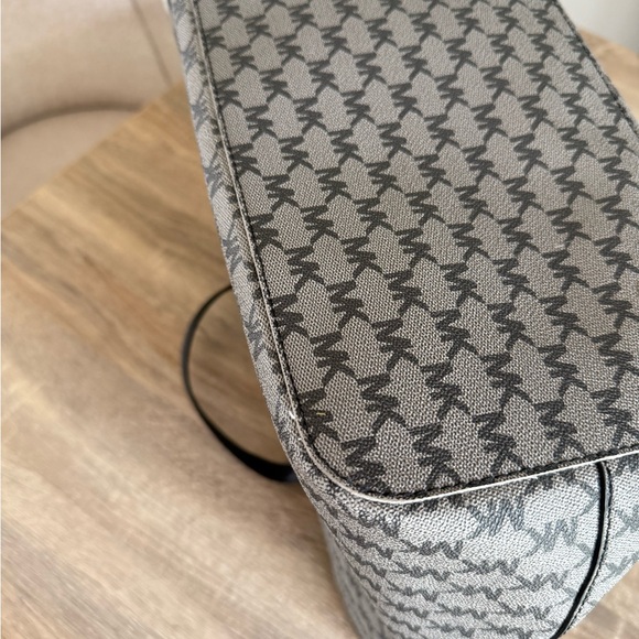 Michael Kors Black and Gray Signature Emry Tote - Picture 11 of 13